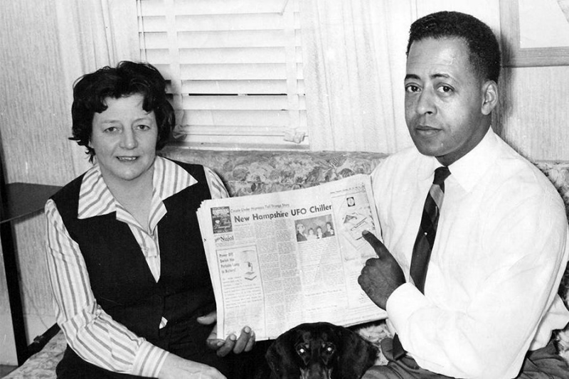 File:Betty and barney hill abduction newspaper 1961.jpg