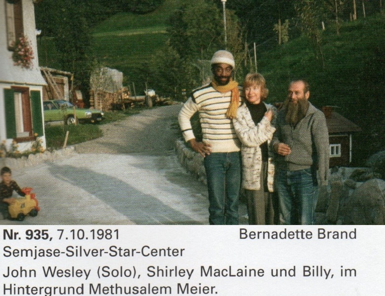 File:Billy Meier & Shirley MacLaine 1981 (935).jpg